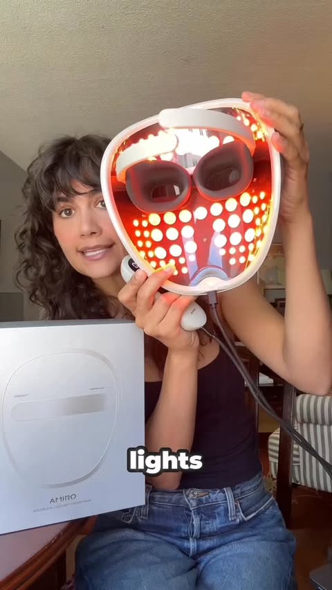 Instagram post by @lexieshoaibi for AMIRO Official. Caption reads: Truly obsessed with this AMIRO Spectra 5-in-1 LED....
