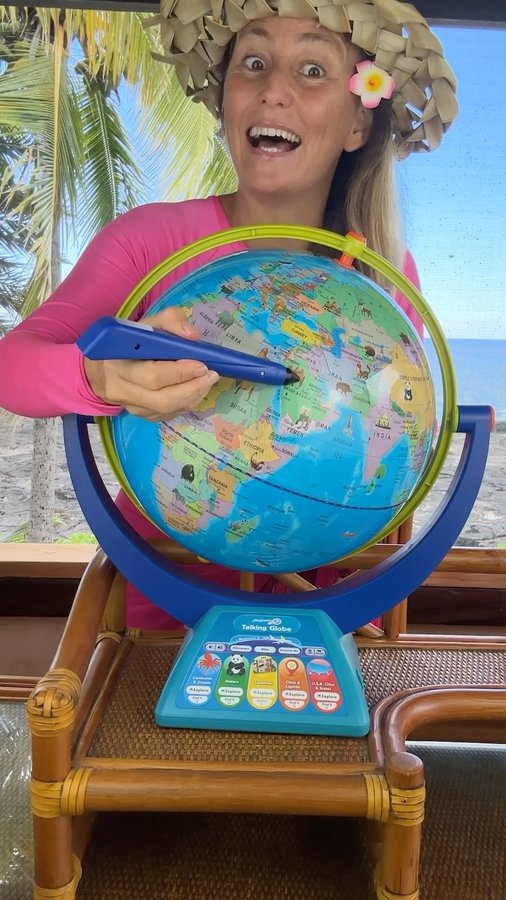 Instagram post by @alisonsadventures for Educational Insights. Caption reads: [...] until cyber Monday at this link:....