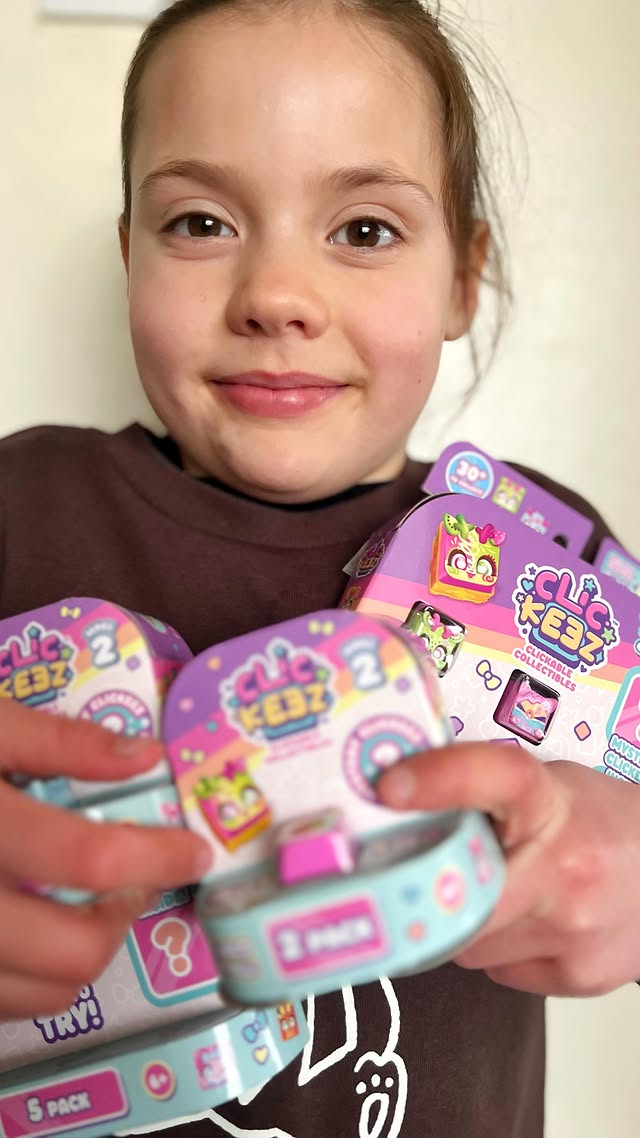 Instagram post by an influencer for Smyths Toys Superstores. Caption reads: #ad Clickeez Clickable Collectables 🙌 Each....