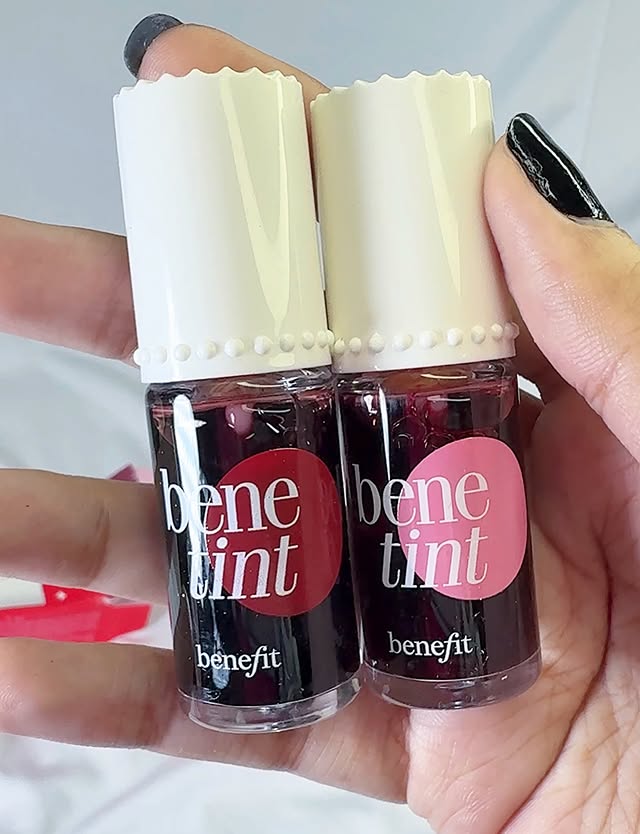 Instagram post by @makeupkpoper for Benefit Club Pink US. Caption reads: [...] #benefitcosmetics #benefitclubpink....