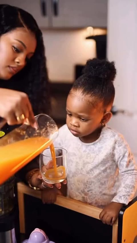 Instagram post by @milkaodigie for AMZCHEF. Caption reads: This has to be the most amazing juicer I have....