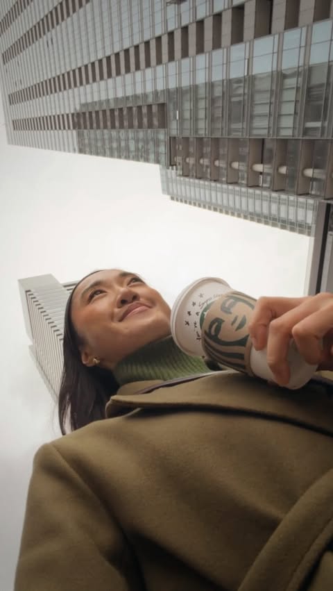Instagram post by @melhwang for Starbucks. Caption reads: #AD where are my fellow @starbuckscanda Star....