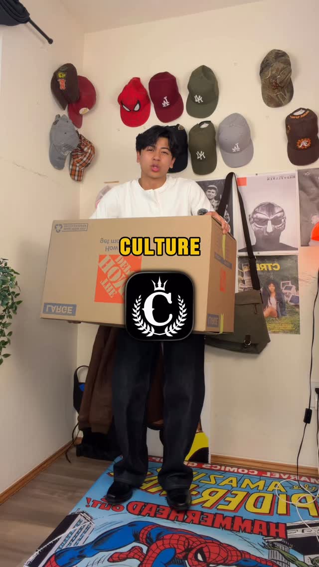 Instagram post by @jasyuhle for Culture Kings. Caption reads: Unboxing Legendary Loot From @culturekings Use....