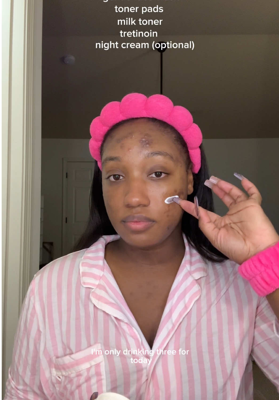 TikTok post by @londynliquinn for Beekman 1802. Caption reads: Week 3 on Clindamycin + Tret 0.0025% | Day 9 of....