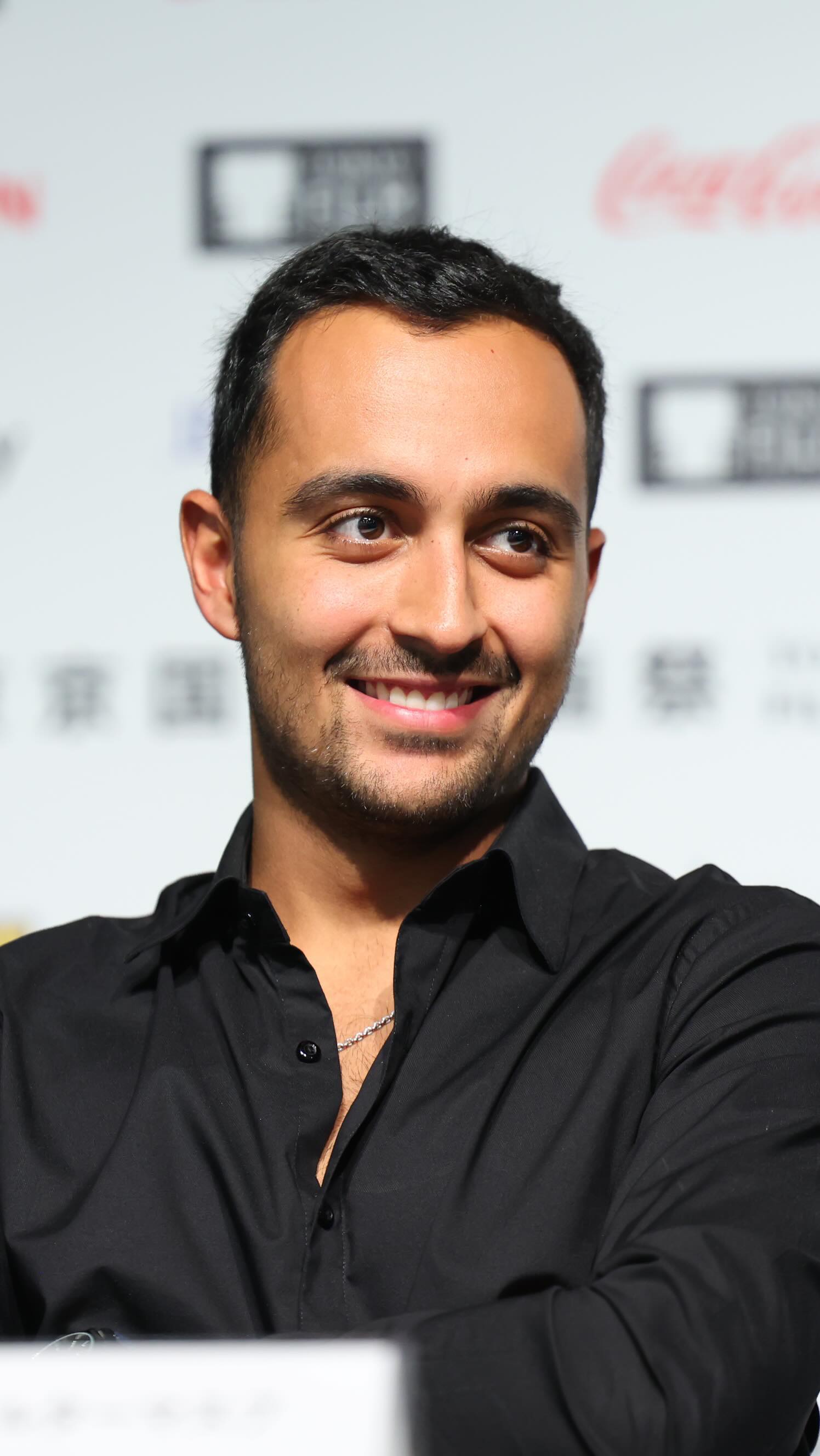 Instagram post by @yasnamirtahmasb for Hollywood Reporter. Caption reads: - ROXANA PRESS CONFERANCE - . خوشحالم که اولین....