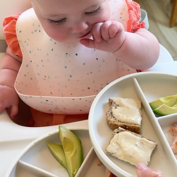 Instagram post by @sarahherron for Lifeway Foods. Caption reads: ✨Recipes✨

Probiotic Pancakes
Pancake mix of....