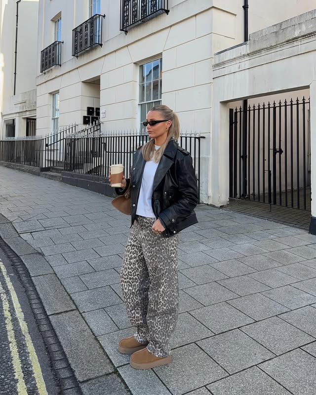 Instagram post by @lissiejudd for MINT VELVET. Caption reads: [...] for outfit links🤍🤍

full outfit:....