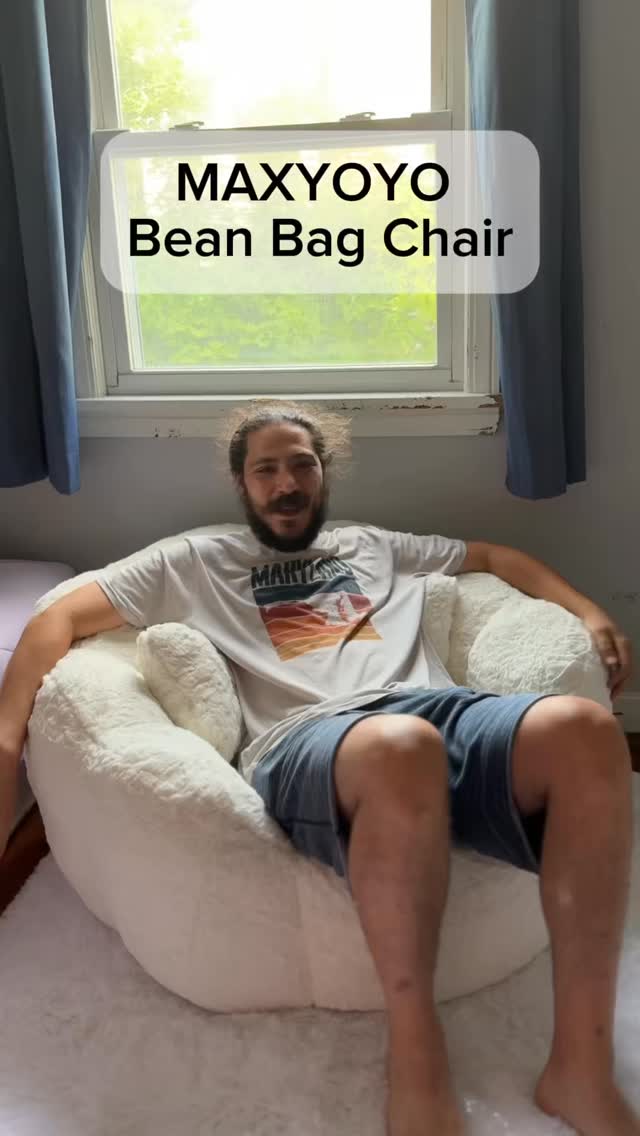 Instagram post by @two__boys__me for MAXYOYO HOME. Caption reads: 🌸 Meet your new favorite cozy corner
The MAXYOYO....