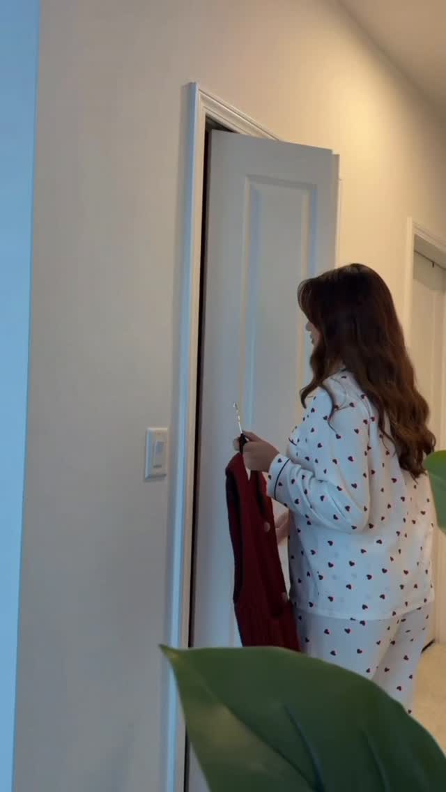 Instagram post by @itsodjam__ for FabFitFun. Caption reads: Mini vlog 🩰✨
Loved my @fabfitfun....