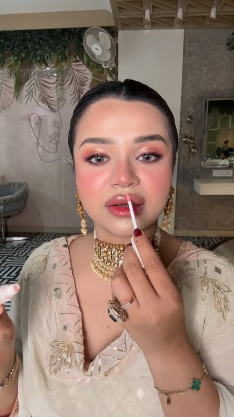 Instagram post by @the_game_of_makeup for Praush Beauty. Caption reads: @praush.beauty Use code SARAH50 for flat 50% off....