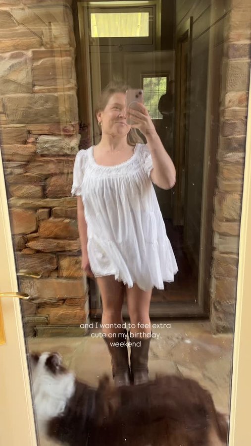 Instagram post by @jennys__table for Nuuly. Caption reads: what I rented from @nuuly for my birthday weekend....