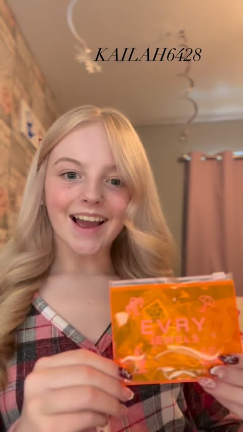 Instagram post by @kailah_hughes for EVRY JEWELS. Caption reads: Absolutely inlove with my new EVRY JEWELS....