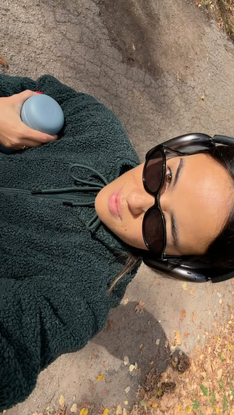 Instagram post by @aliazaita for Athleta. Caption reads: [...] never go wrong with a matching set from....