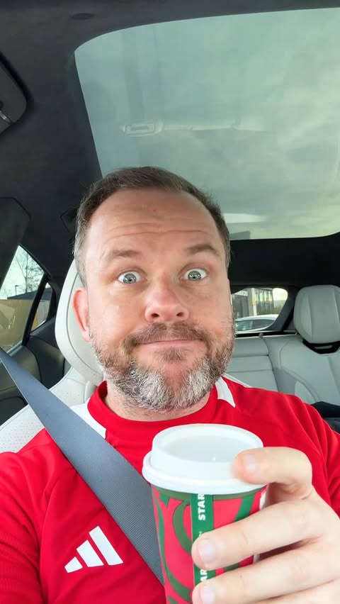 Instagram post by @chuffsters for Airalo. Caption reads: Day in the Life of a YouTuber!

Airalo is....