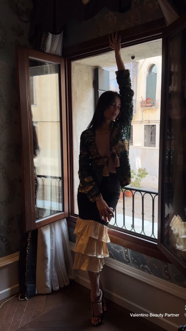 Instagram post by @kelseymerritt for Valentino Beauty. Caption reads: a venice getaway @valentino.beauty....