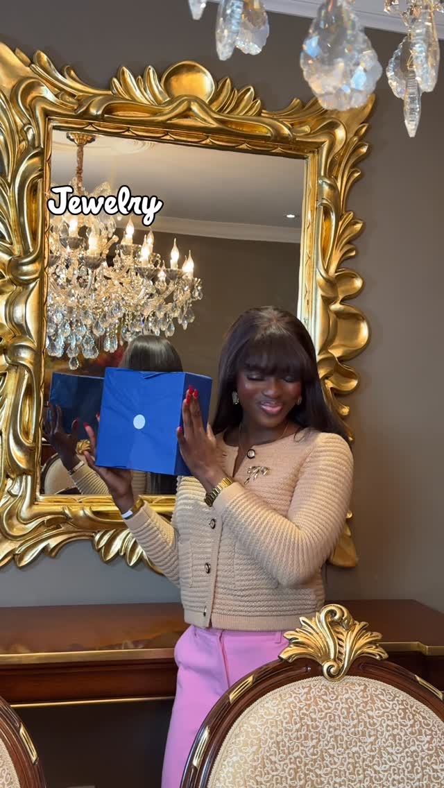 Instagram post by @explorewithkevs for Atolea Jewelry. Caption reads: [...] gold jewelry Advent Calendar by....