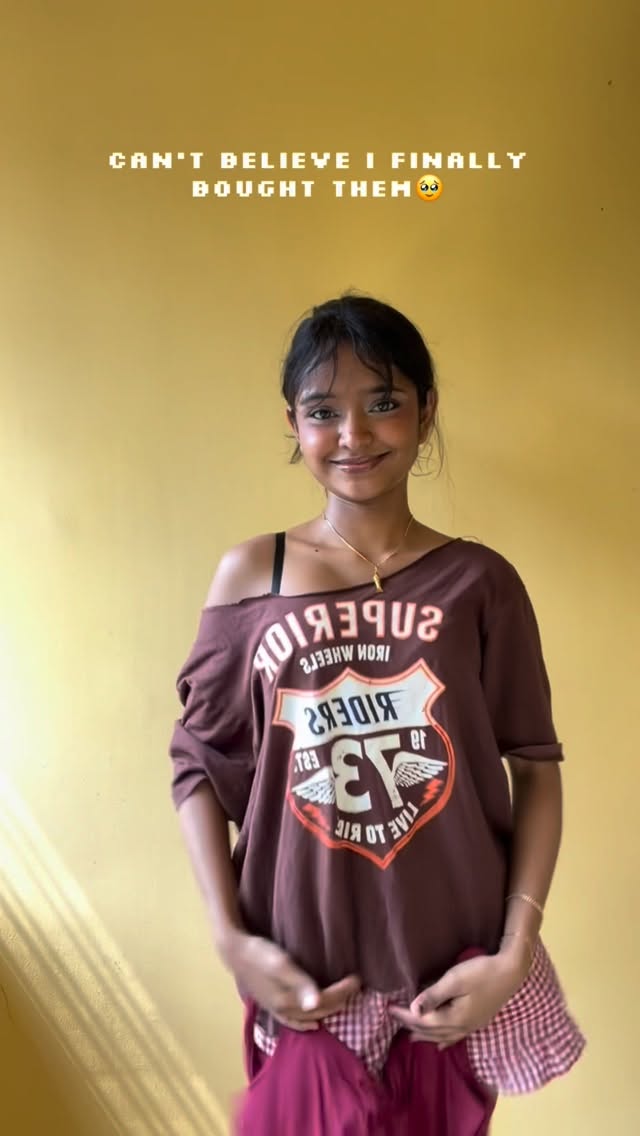 Instagram post by @n_avyaaaaa for streetstylestore. Caption reads: Comment for link 👇 
.
.
.
.
.#heels #sss # sale....