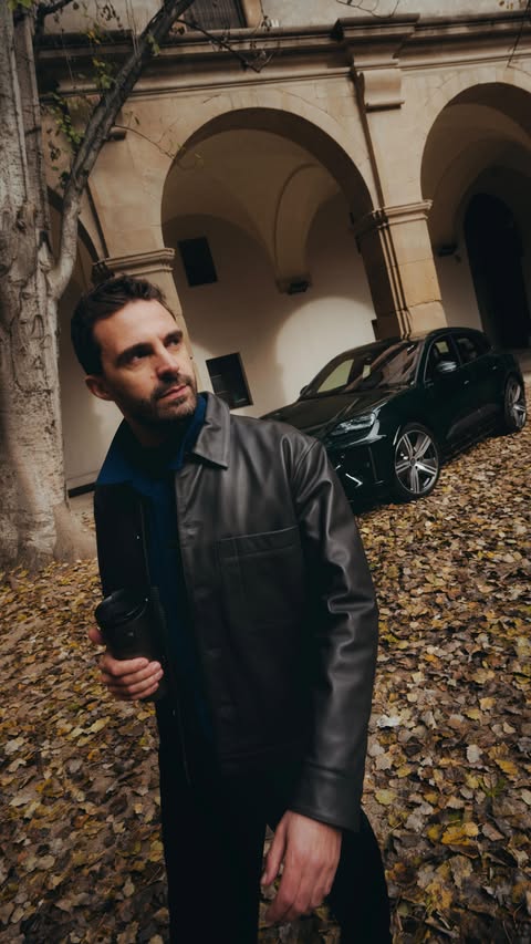 Instagram post by @tommasospinzi for Porsche. Caption reads: Bold ideas meet bespoke details.

@tommasospinzi,....