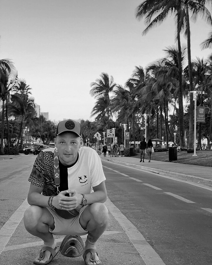 Instagram post by @mr._beachbum for MODELWERK. Caption reads: #instagood#instalike#instafollow#followme#amazing#....