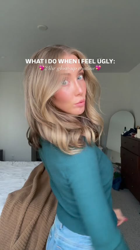 Instagram post by @lindsforthegirls for St.Tropez. Caption reads: Glow up in 24 hours?? SAY LESS.
This is everything....