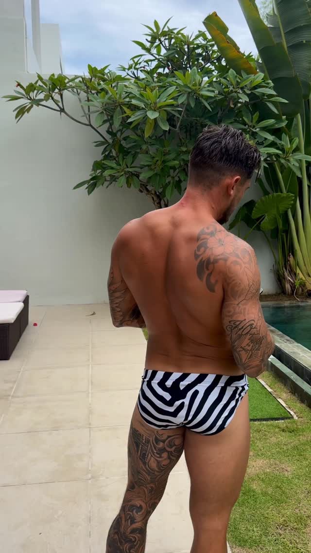 Instagram post by @jacobs_90 for Runaway The Label. Caption reads: Mosquitoes love me 🦟😏.