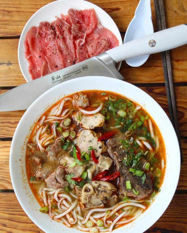 Instagram post by @theblogofsalt for Cangshan Cutlery. Caption reads: @Cangshancutlery L/L1 Series are beautifully....