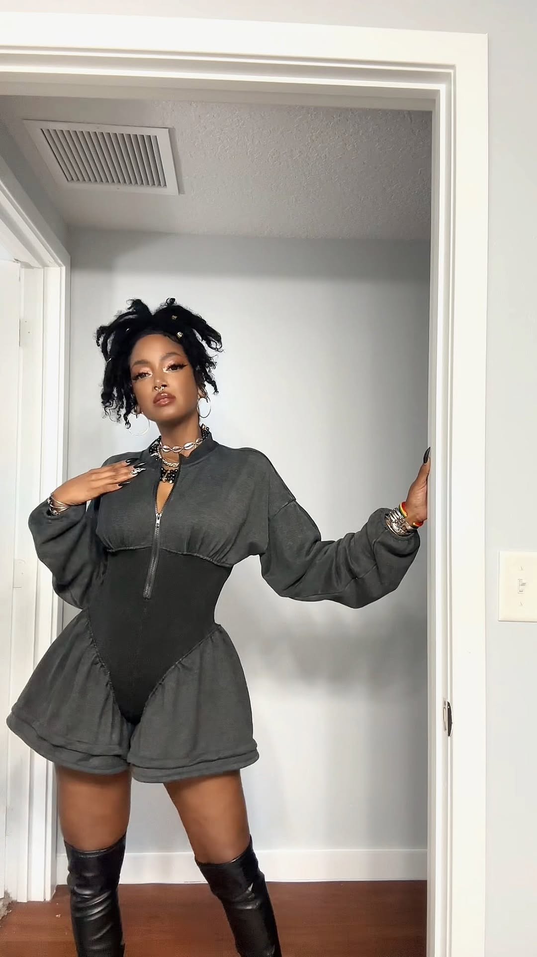 Instagram post by @bambiix2 for Jurllyshe. Caption reads: Happy Sunday !!!! Soo I wanted to see if y’ll....