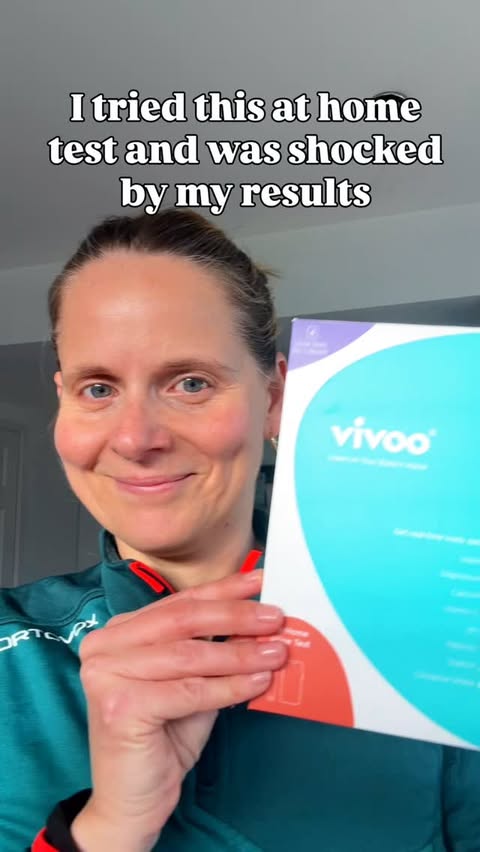 Instagram post by @pelvicmamas for Vivoo. Caption reads: I’ve been using @vivoo as a daily wellness....