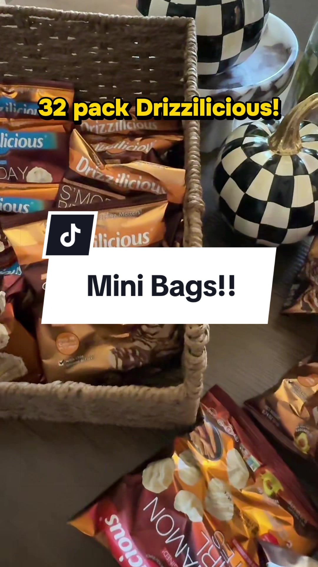 TikTok post by @aestheticaleestyles for Drizzilicious. Caption reads: @Drizzilicious 32 mini size bags in three flavors!....