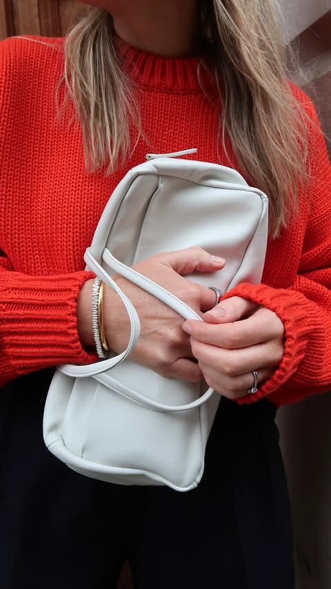 Instagram post by @caroline_thestylist for Selfridges. Caption reads: ‘Uncomplicated, she’s comfy she’s cute she’s....