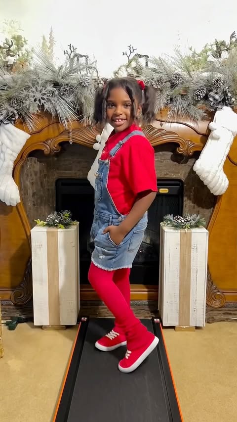 Instagram post by @worldofskylar for FabKids. Caption reads: ✏️📚📓🚌 School Diaries - Week....