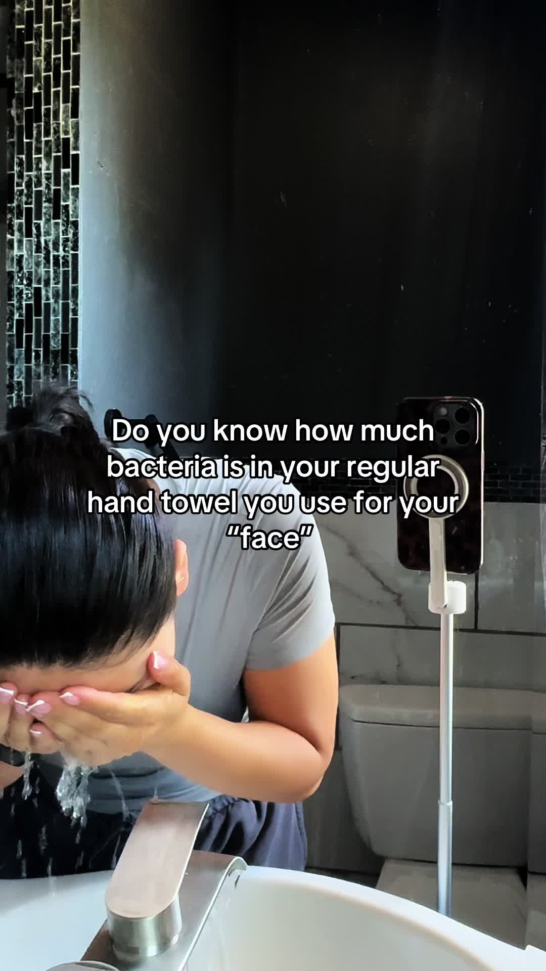 TikTok post by @yuditharredondo for Ditoi Beauty. Caption reads: [...] #ditoi #ditoifacetowels #facetowels @Ditoi....