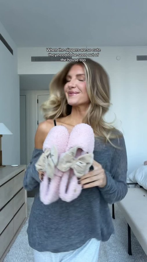 Instagram post by @acquired.style for Dearfoams. Caption reads: Styling my new iconic @dearfoams slippers 3 ways....