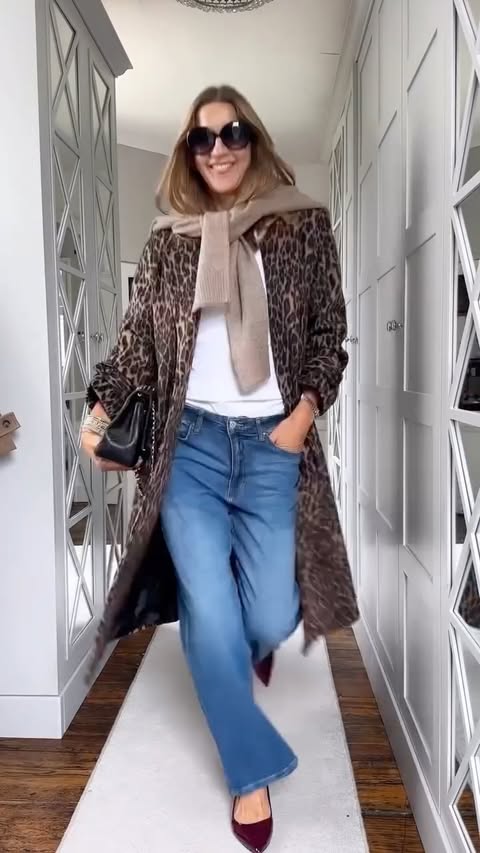 Instagram post by @ladyofthemanor77 for Peacocks. Caption reads: [...] me started on this leopard coat!!!!!....