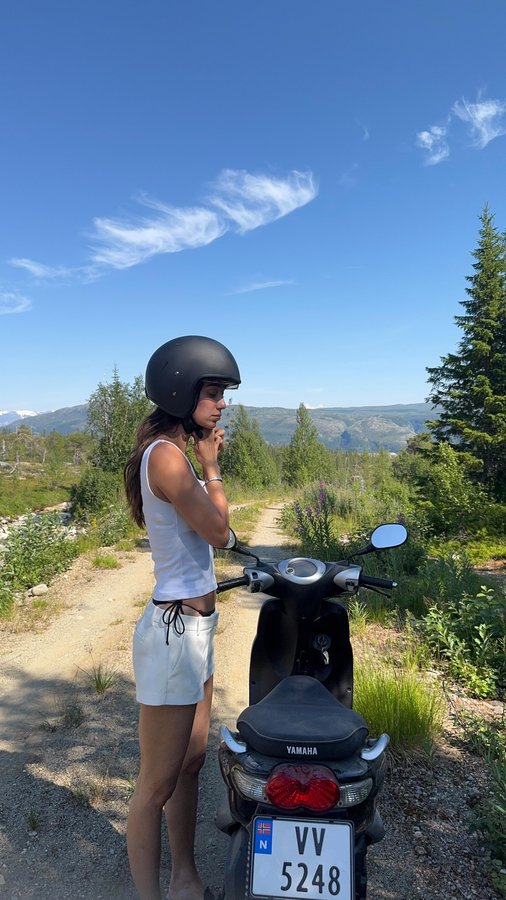 Instagram post by @noragartland for Lumene. Caption reads: Advertisement for @lumene // My go-to 5-minute....