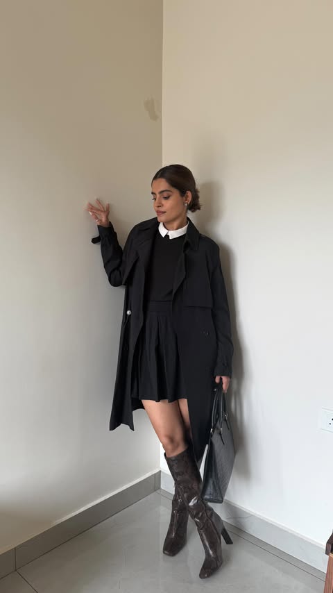 Instagram post by @sakshichaudhryy for JioMart. Caption reads: [...] winters. 
Shop winter essentials from....