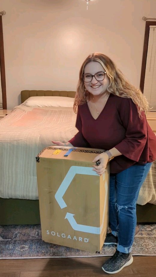 Instagram post by @fergiefindz for Solgaard. Caption reads: [...] and my new Carry-On Closet Original by....