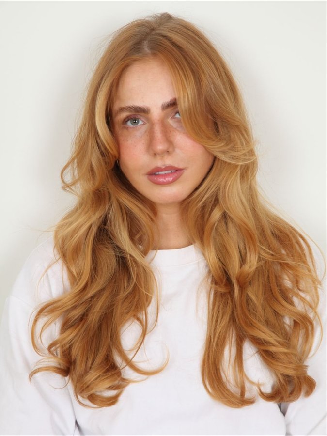 Instagram post by @lauraelizabethklein for Select Model Paris. Caption reads: 🚨New Talent Signing 🚨 London-based stylist and....