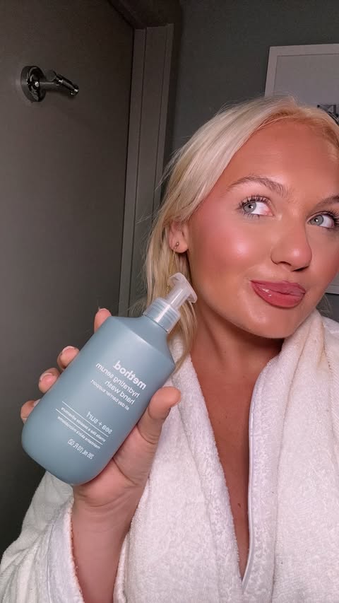 Instagram post by @cricket_wagner_ for method. Caption reads: Good as new ☺️💄🖌️🧼🫧🧴 @methodproducts....