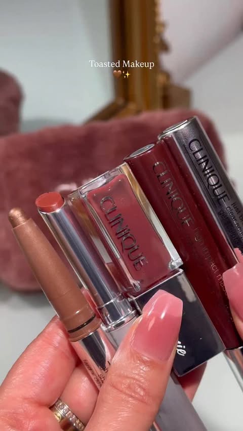 Instagram post by @anniiearif for Clinique. Caption reads: Toasted Makeup @cliniqueuk 🤎✨.