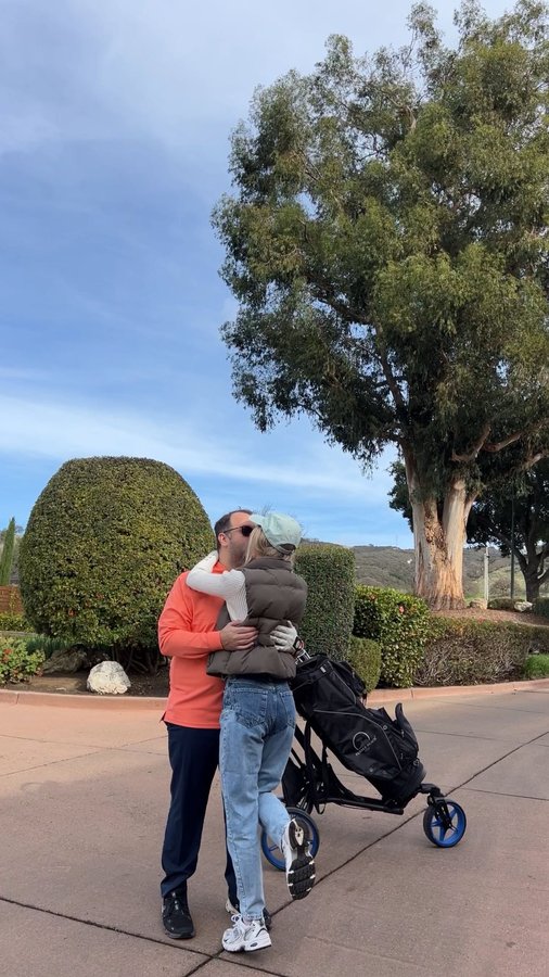 Instagram post by @irinabarol for Pins And Aces. Caption reads: [...] love to play yourself?🏌️‍♀️Check out....