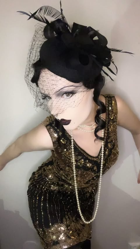 Instagram post by @syyskuunkyy for BABEYOND. Caption reads: 🤍 @babeyond_official 🪽 • #1920s #gatsby #vintage....