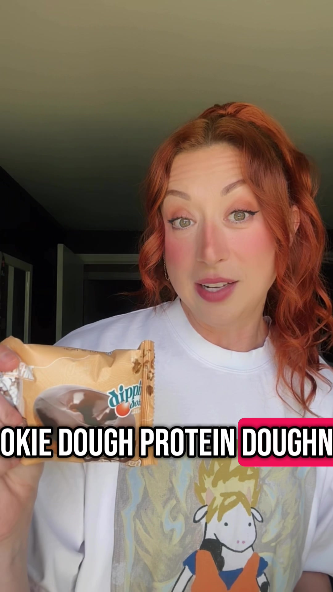 TikTok post by @bombshellwithabarbell for redefinesnacks.com. Caption reads: Free samples if you click the shop link! 🔗 🍩....