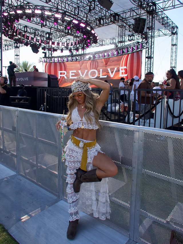 Instagram post by an influencer for REVOLVE. Caption reads: day 2 w/ @revolve 🎶🎡✨ #revolvepartner [...].