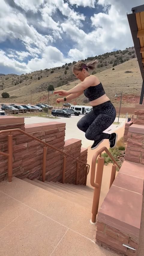 Instagram post by @mel2toes for Constantly Varied Gear. Caption reads: Legs are feeling strong and brain was locked in, I....