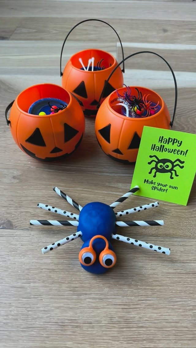 Instagram post by @sarahfindsadeal for Play-Doh. Caption reads: Make a Spider!!!! 🕷️ 🎃 🕷️ Halloween Non-Candy....