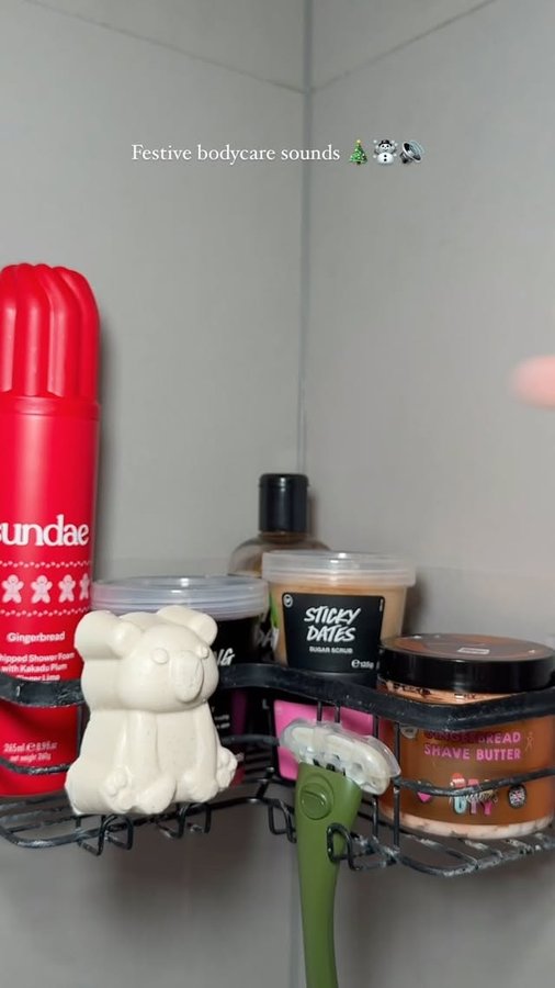 Instagram post by @youglowgrrl for mallowsbeauty. Caption reads: Festive bodycare sounds 🎄☃️🔊

Products....