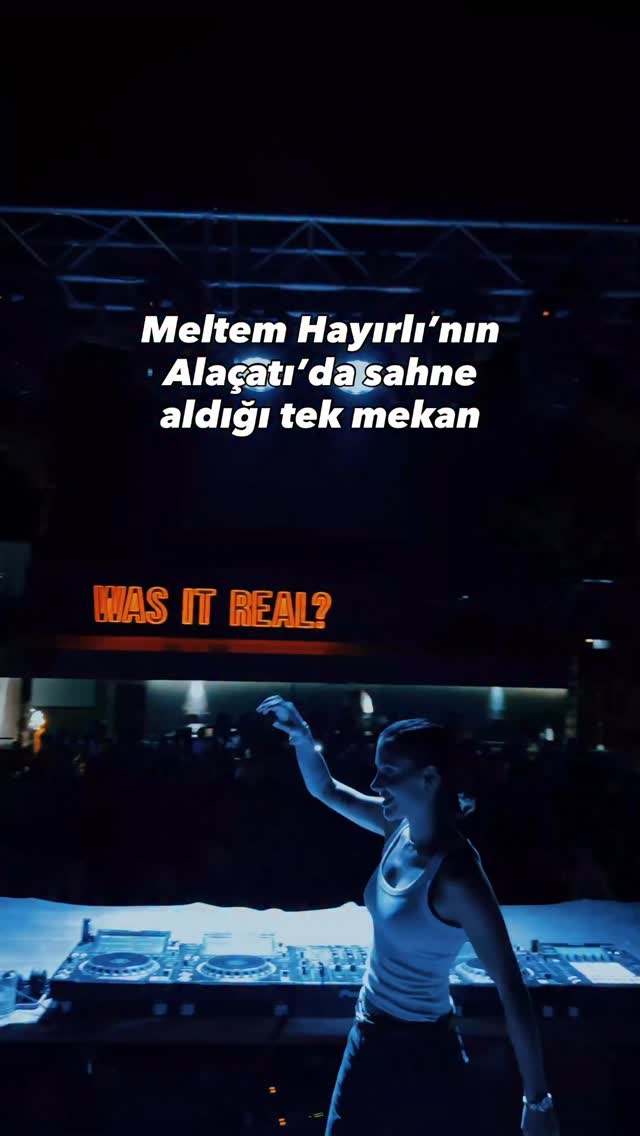 Instagram post by @izmiretkinlik for Bubilet. Caption reads: 🎧Meltem Hayırlı, Alaçatı’nın en yeni....