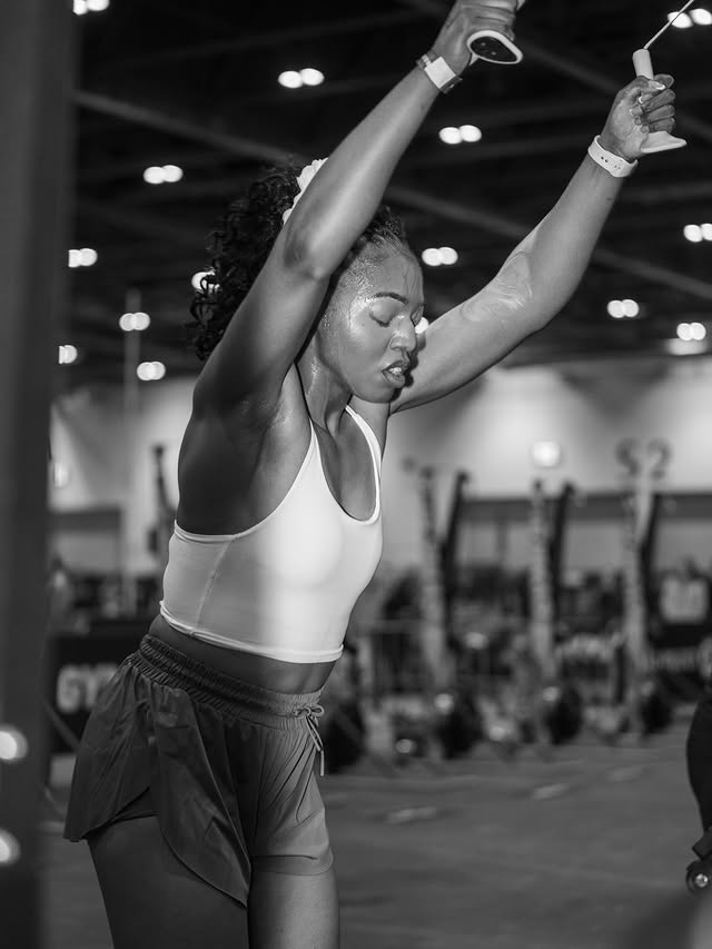 Instagram post by @fitwithola_ for MP Activewear. Caption reads: [...] IT 🔥) 💇🏾‍♀️ @gslaysuk 😍🤝 Fit:....