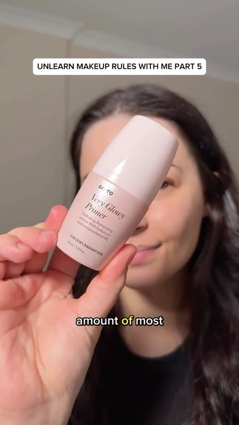 Instagram post by @minnieisaac_ for NAKED SUNDAYS. Caption reads: Still using a pea sized amount of primer? I sure....